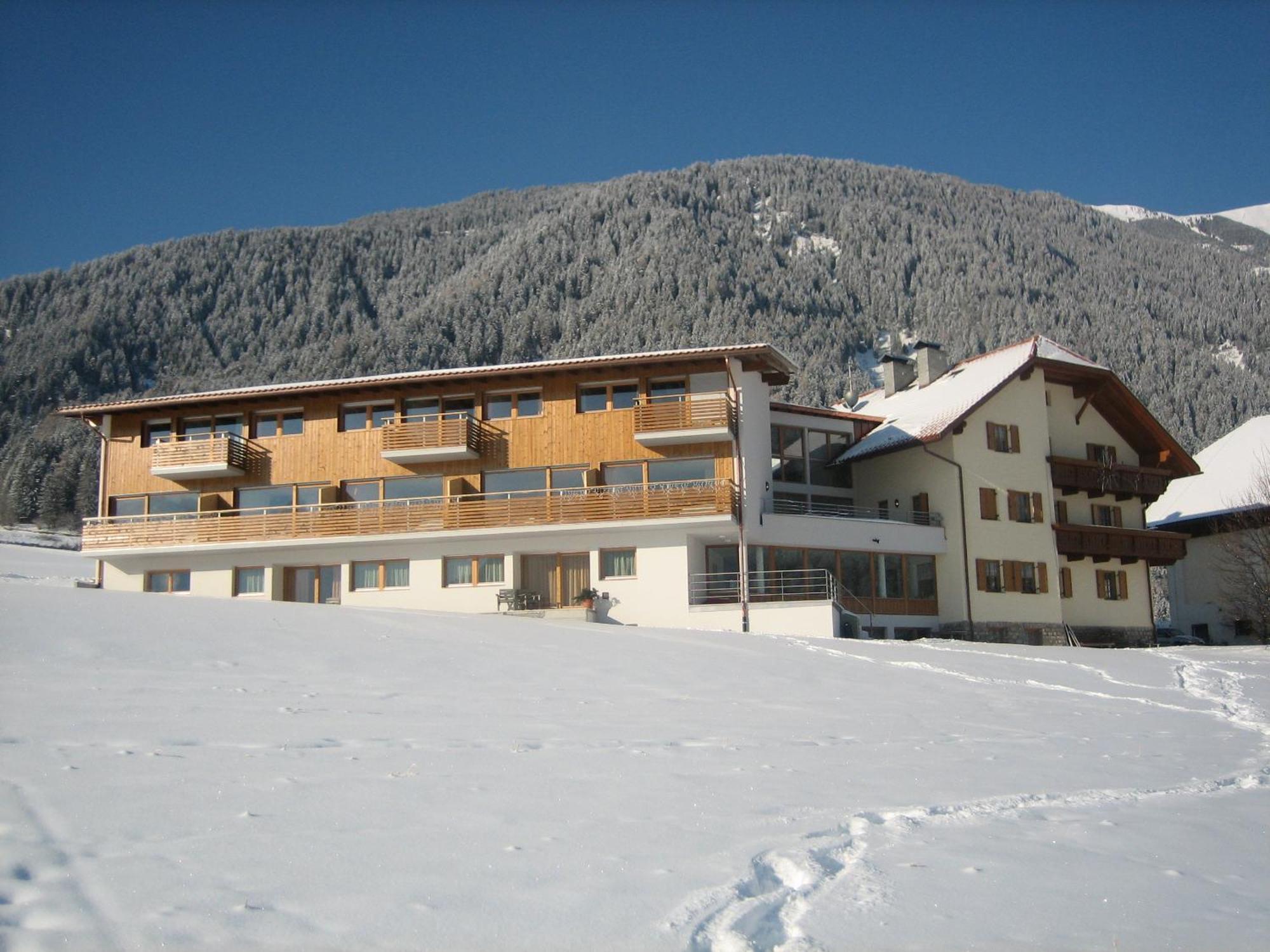 Garni - Appartement Neumairhof Rasun di Sopra Luaran gambar