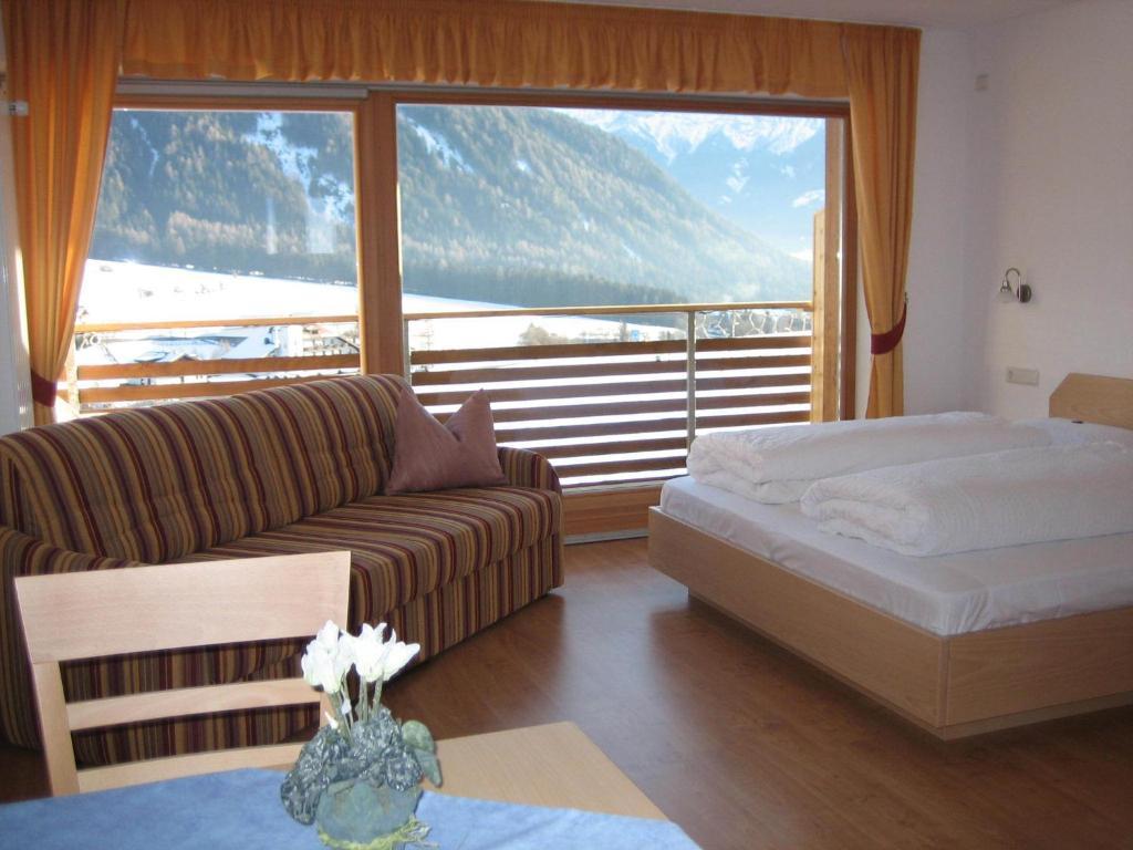 Garni - Appartement Neumairhof Rasun di Sopra Bilik gambar