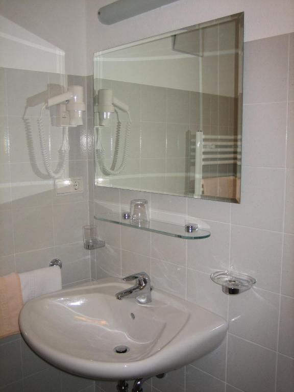 Garni - Appartement Neumairhof Rasun di Sopra Bilik gambar